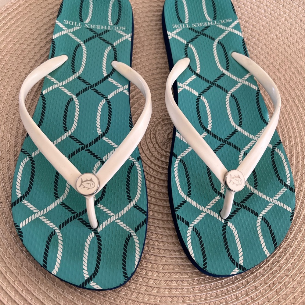 Southern Tide | Boardwalk in Nautical Rope Blue & White Flip Flops sandals - Picture 2 of 3